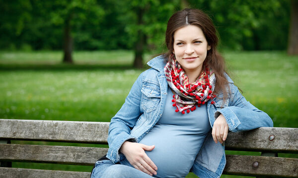 5ος μήνας εγκυμοσύνης: Ποιες αλλαγές στο σώμα και την ψυχολογία σας να περιμένετε 