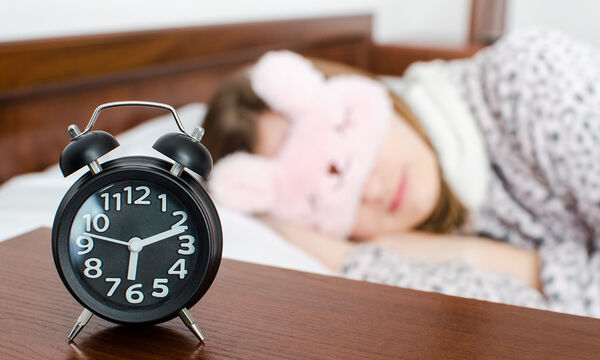 Έλλειψη ύπνου στην εφηβεία: Τι είδους προβλήματα μπορεί να δημιουργήσει στους εφήβους; 